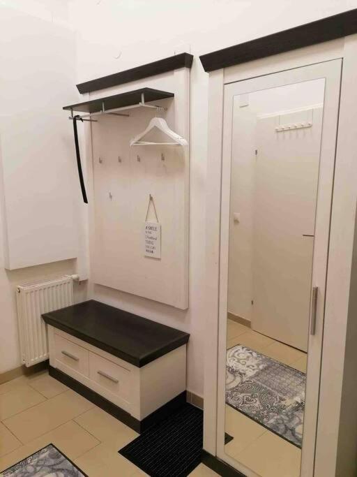 Feine Wohnung Direkt Am Yppen- Und Brunnenmarkt Wiedeń Zewnętrze zdjęcie